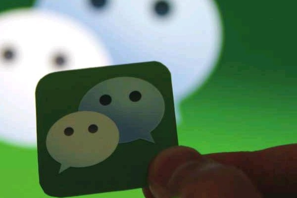 哪个社交软件可以让很多人加到我的微信，像陌陌一样的软件？